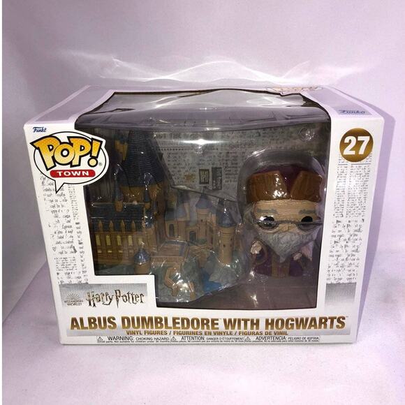 Funko Pop Town Harry Potter 20th Anniversary Dumbledore with Hogwarts Castle